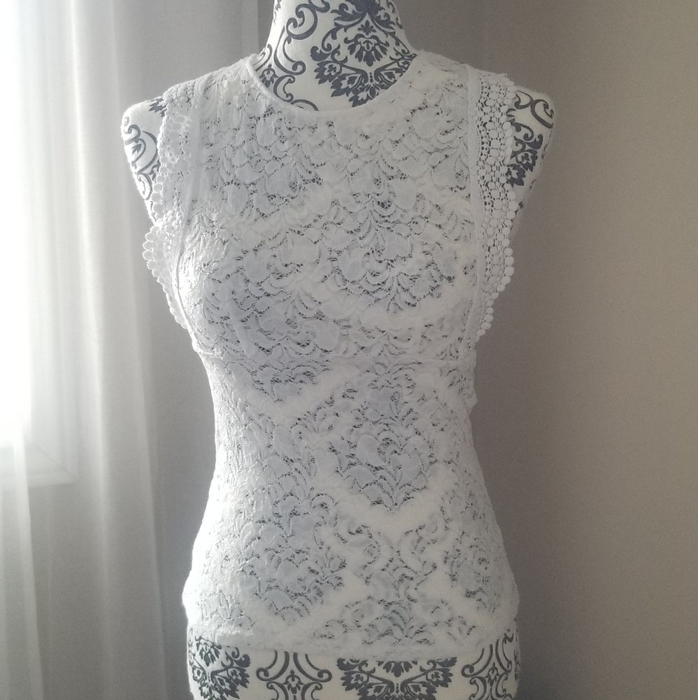 Free People white lace tank top